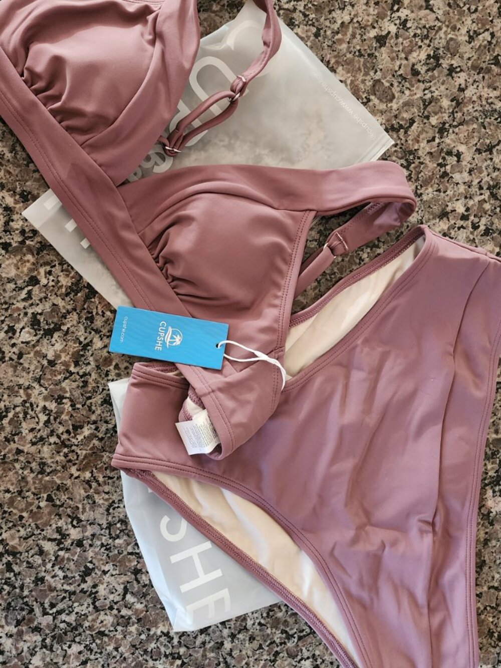 Brand new 2-piece Swimsuit w/ tags!